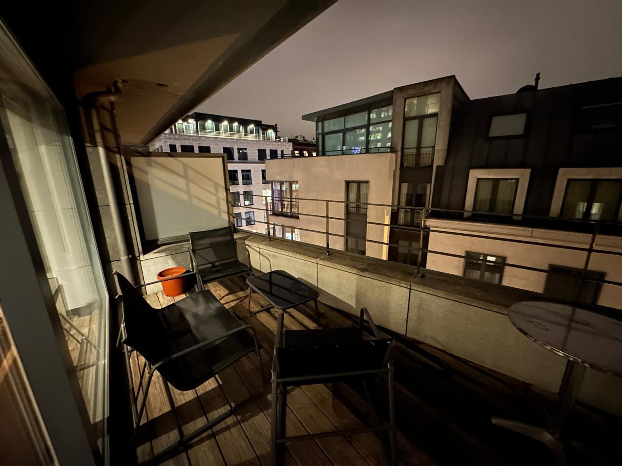 Apartment With Balcony In Brussels Center Buitenkant foto